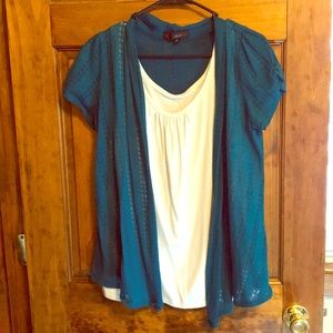 Open blouse teal, white attached tank top